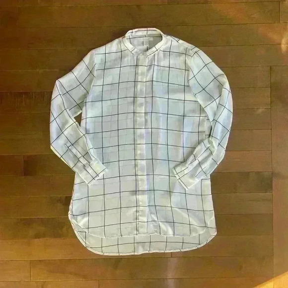 Joe Fresh | Shear black  & white stripe button down shirt size medium - Picture 3 of 3